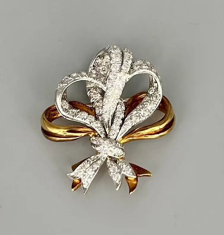 Verdura Diamond and Gold Ribbon Brooch